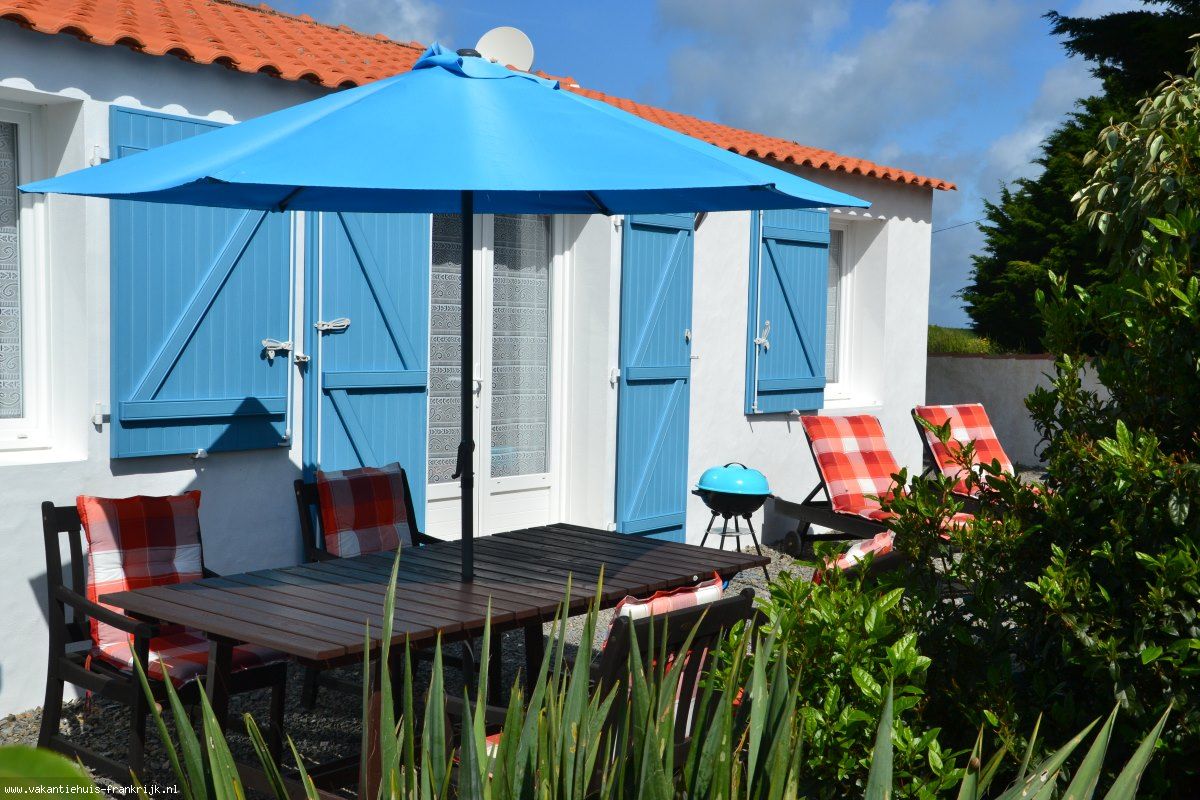 Hoofdfoto La Bergerie: Karakteristiek vakantiehuis aan de zonnige Vendéekust, op 800m van zee en de beroemde Passage du Gois.