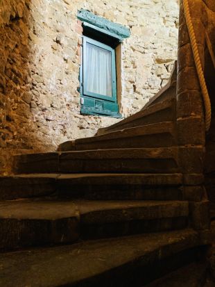 Oude, stenen, trap