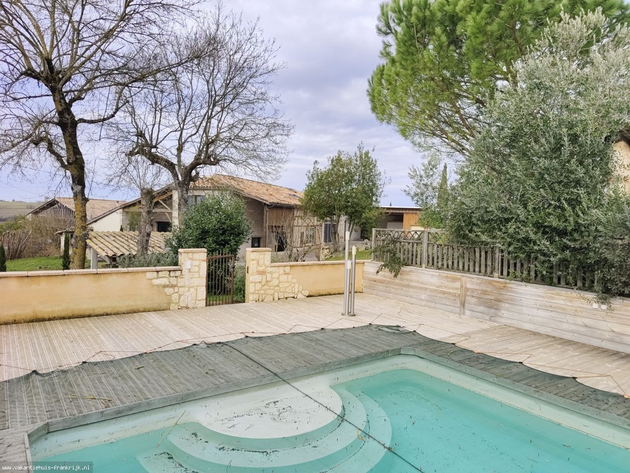 Hoofdfoto Domaine Ghislaine Boerderij met gite en zwembad met uitzicht