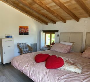 Slaapkamer met uitzicht op het dal