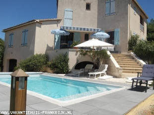 Mooie villa in hart van de Malbec wijstreek en vlakbij prachtig Middeleeuws dorpje