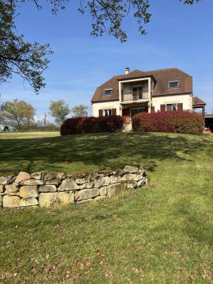 Autry-Issards – Instapklare woning met 6697 m² grond ** NIEUW **