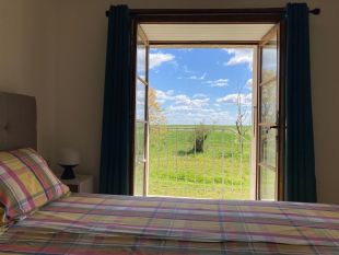 zicht vanuit slaapkamer 1