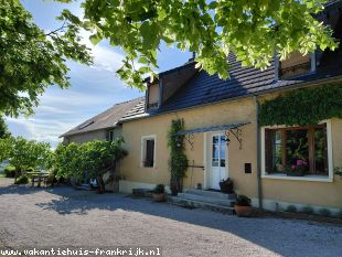 Rustig gelegen 6 persoons Gîte **** met fantastisch uitzicht