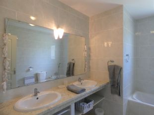 Grote badkamer