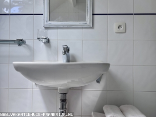 Authentieke kleine smederij te huur in Bourgogne