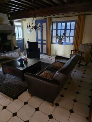 Woonkamer met houtkachel