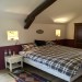 Slaapkamer Beneden (groot 180 op 200cm bed)