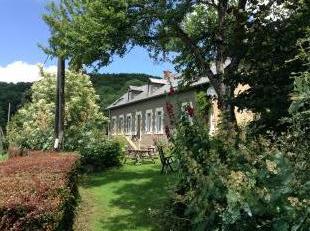 Vakantiehuis Bourgogne: Vakantiehuis in oude school in de Morvan voor 2-7 personen