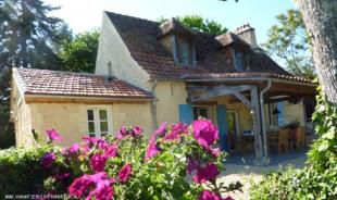 Vakantiehuis: Vakantiehuis met prive zwembad en geweldig uitzicht in de Dordogne