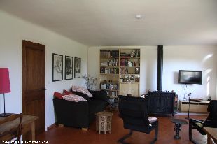 (Vakantie) woning: Callas; bij kust, meren en bergen: Vrijstaand vakantiehuis met prachtig uitzicht, privé zwembad en volop privacy te huur in Var (Frankrijk).