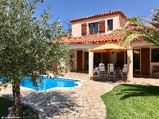 (Vakantie) woning: *** VAKANTIEVILLA L'ANCIENNE VIGNE *** Luxe vakantievilla met privé zwembad in Zuid-Frankrijk (Pyrènées Orientales) op 8 km van de Middellandse Zee te huur in Pyrénées Orientales (Frankrijk).