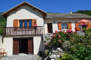 Vakantiehuis: Vakantiehuis voor 8 personen in de zuidelijke Franse Alpes.