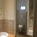 Badkamer begane grond, douche, WC, wastafel