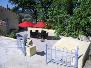 BBQ terras met  zicht op de vallei en de baai van La Ciotat