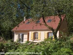 Vakantiehuis: Comfortabel huis, mooi uitzicht. te huur in Nievre (Frankrijk)