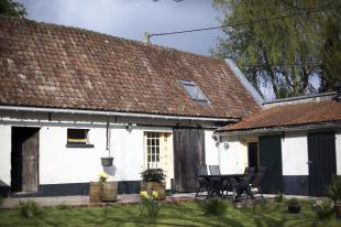 Vakantiehuis: Festina Lente Petit Gîte. Vol met karakter en comfort, met speelkamer, tuin en sauna. te huur in Pas de Calais (Frankrijk)