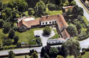 Aerial view of the gites comprising 4000m2 at Festina Lente