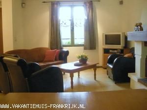 (Vakantie) woning: Prachtige luxe vakantiewoning in Franse stijl, gelegen in een grote parkachtige tuin. Een beschermd gebied met middeleeuwse dorpjes en vele kastelen. te huur in Aisne (Frankrijk)