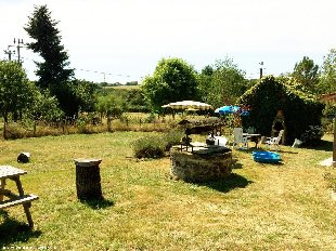 (Vakantie) woning: Genieten van het Bourgondische buitenleven in onze geheel vrijstaande boerderij. te huur in Saone et Loire (Frankrijk)