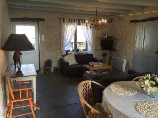 (Vakantie) woning: Vrijstaand vakantiehuis op een boerderij in de Loirevallei te huur in Indre et Loire (Frankrijk).