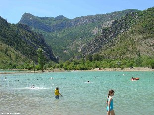 (Vakantie) woning: Authentiek vrijstaand vakantiehuis (Cabanon) met tuin bij zwemmeer in de Drôme Provençal te huur in Drome (Frankrijk)