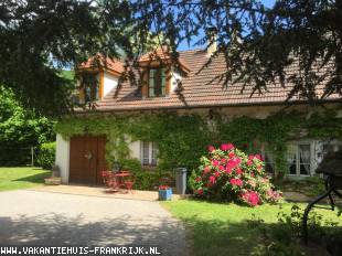 Huis te huur in Cote d'Or en geschikt voor een vakantie in Midden-Frankrijk.