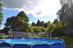 (Vakantie) woning: Landelijk, rustig gelegen, ruime en sfeervol ingerichte vakantieboerderij te huur in Indre (Frankrijk).