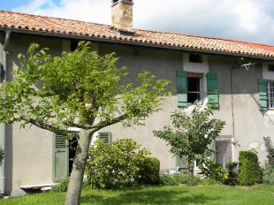 Huis in combinatie met een workshop of cursus in Frankrijk te huur: Een 300 jaar oud huis in authentieke staat. 