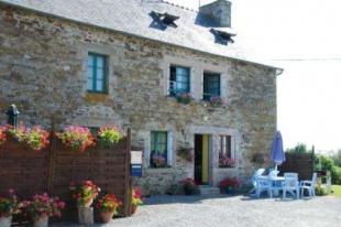 Vakantiehuis: Vakantiehuis Bretagne op landgoed RANLEON (Online reserveren mogelijk op manoirderanleon.fr -Nederlandse website) te huur in Cotes d'Armor (Frankrijk)