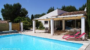 (Vakantie) woning: Zuid Frankrijk. Vakantiehuis, bungalow voor 4 personen, met privé zwembad en groot terras. te huur in Aude (Frankrijk).