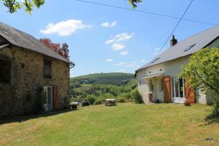 Vakantiehuis: L'Harmonie aux Gorys ...............een geweldig uitzicht! Unieke combinatie van een huis op het platteland en een stadje binnen handbereik. te huur in Nievre (Frankrijk)
