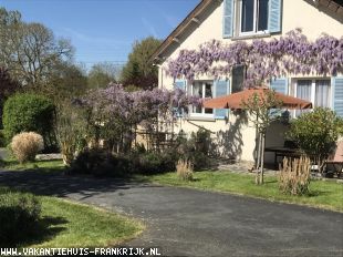 Vakantiehuis: Le Pre de la Dame vrijstaand vakantiehuis midden Frankrijk, parkachtige tuin, Laadpaal elektrische auto op 500 meter te huur in Indre (Frankrijk)