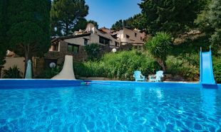 ZWEMBAD MET GLIJBAAN