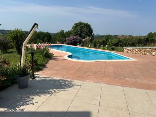 foto zwembad met uitzicht