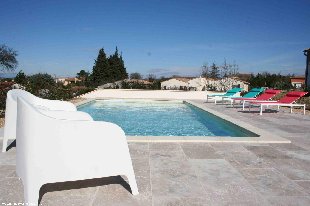 (Vakantie) woning: Moderne villa in rustige omgeving. te huur in Gard (Frankrijk).