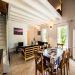 huiskamer met eethoek 