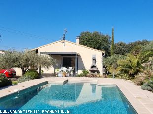 Vakantiehuis: Goed gelegen villa voor 6 pers.Vlakbij Uzes en de Pont du Gard te huur in Gard (Frankrijk)