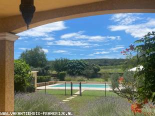 Vakantiehuis: Gard - Uzes vakantiewoning met verwarmd zwembad en airco te huur in Gard (Frankrijk)
