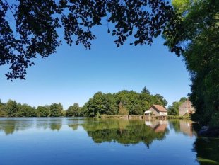 Het meer <br>Het meer bij het huis en molen