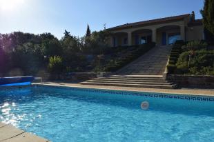 Vakantiehuis: geweldige, mooi verzorgde villa met privacy, prachtig uitzicht en groot, verwarmd zwembad te huur in Herault (Frankrijk)