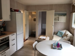 Woonkamer <br>Woonkamer met zicht op toilet en ouderslaapkamer