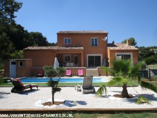 Vakantiehuis: Mooie, comfortabele vakantiewoning met privé zwembad op wandelafstand van het dorp - Lorgues - Provence