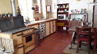 (Vakantie) koopwoning: St Nicolas – 2 Woonhuizen onder één dak met 5 chambre de hôtes. ** IN PRIJS VERLAAGD ** te koop in Allier (Frankrijk).