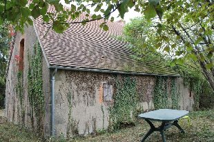 (Vakantie) woning: YGRANDE – Vrijstaand huisje op stukje eigen grond. ** NIEUW ** te huur in Allier (Frankrijk)