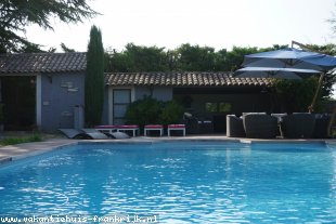 Vakantiehuis: Grote Provençaalse Mas voor 10 personen en 2 baby's met privézwembad aan de voet van Ventoux te huur in Vaucluse (Frankrijk)