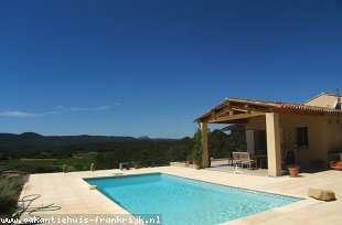 Vakantiehuis: La Farigoulette: RUIME VILLA niet al te ver van COTIGNAC, privé zwembad, prachtig uitzicht