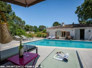 Heerlijk villa met zwembad tussen st Tropez en Cannes