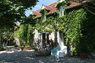 (Vakantie) woning: Valigny -Woonboerderij met 4 chambres d’hôtes op 4,5 hectare grond met bos. te huur in Allier (Frankrijk)