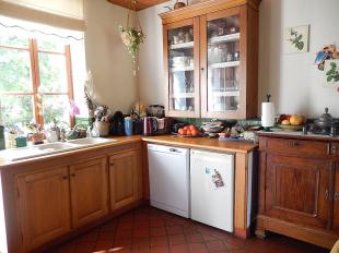 (Vakantie) koopwoning: Cosne d’Allier - Leuke gerenoveerde woonboerderij op bijna 4 hectare grond met grote schuur. te koop in Allier (Frankrijk).